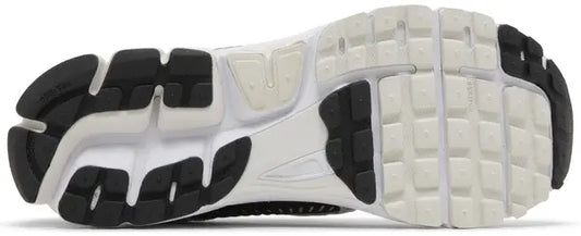 Air Zoom Vomero 5 'White Black'
