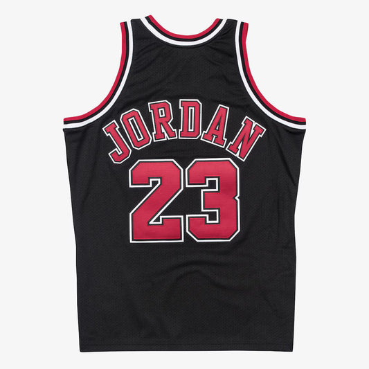 Chicago Bulls Mitchell & Ness Authentic Jersey Black Alternate Michael Jordan 1997-98
