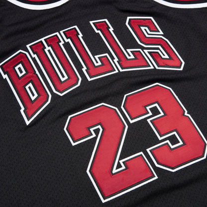 Chicago Bulls Mitchell & Ness Authentic Jersey Black Alternate Michael Jordan 1997-98