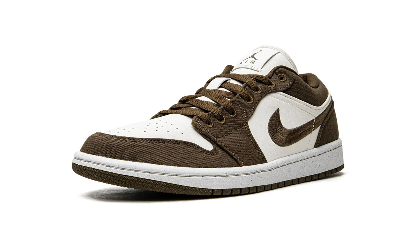 AIR JORDAN 1 LOW WMNS "Light Olive"