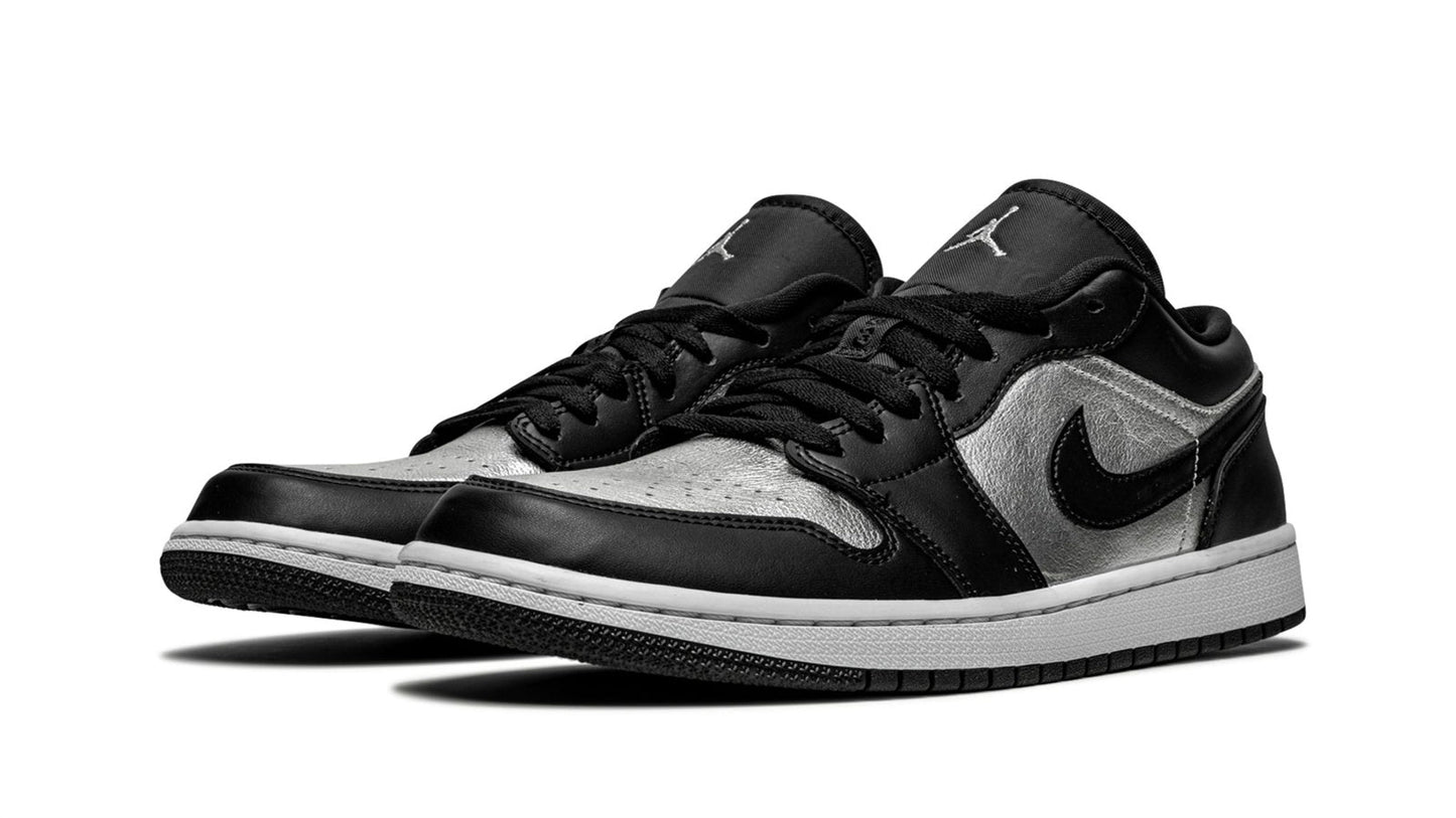 AIR JORDAN 1 LOW SE WMNS "Silver Toe"