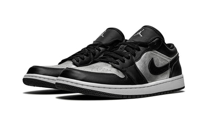 AIR JORDAN 1 LOW SE WMNS "Silver Toe"