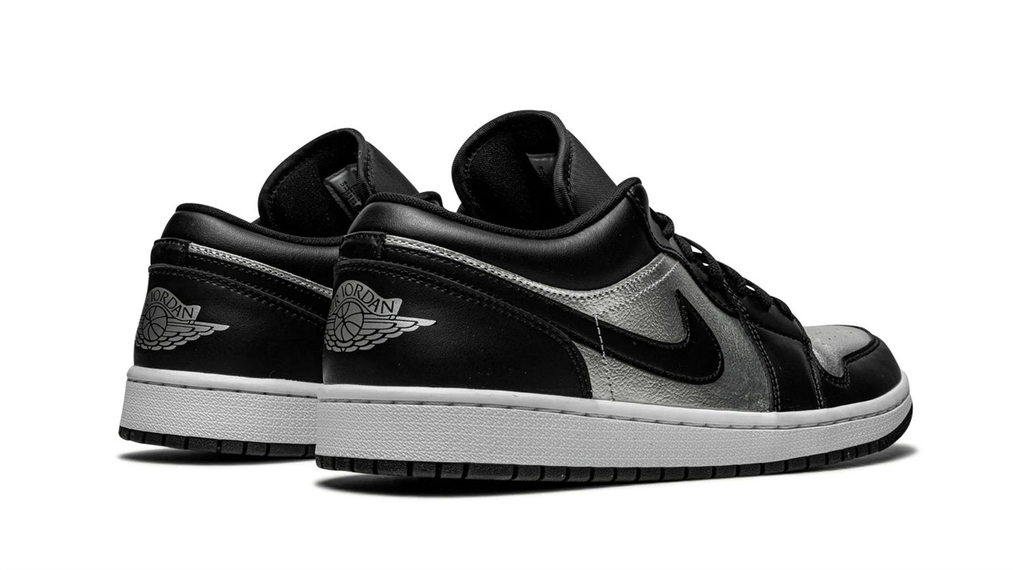 AIR JORDAN 1 LOW SE WMNS "Silver Toe"