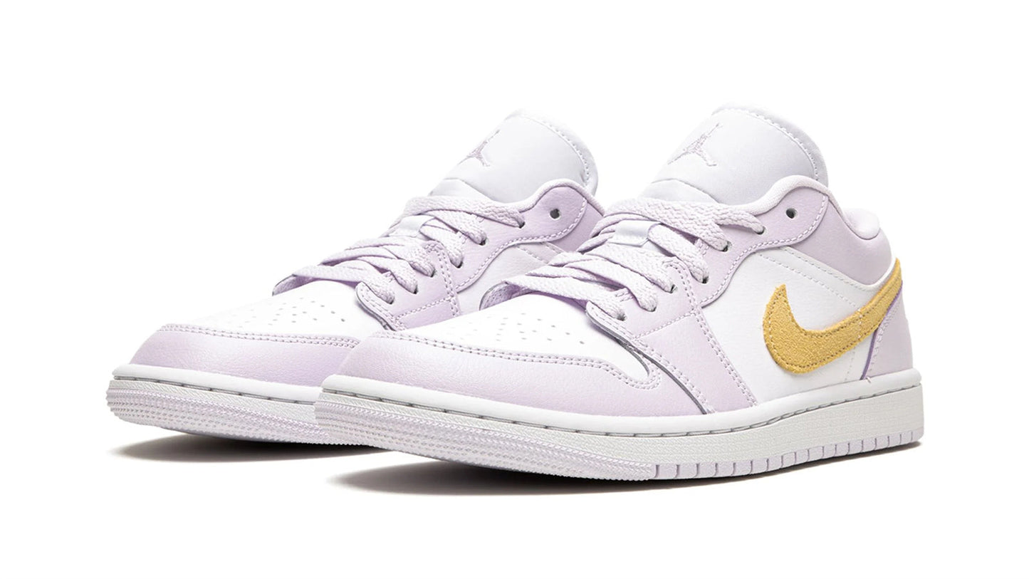 AIR JORDAN 1 LOW WMNS "Barely Grape"
