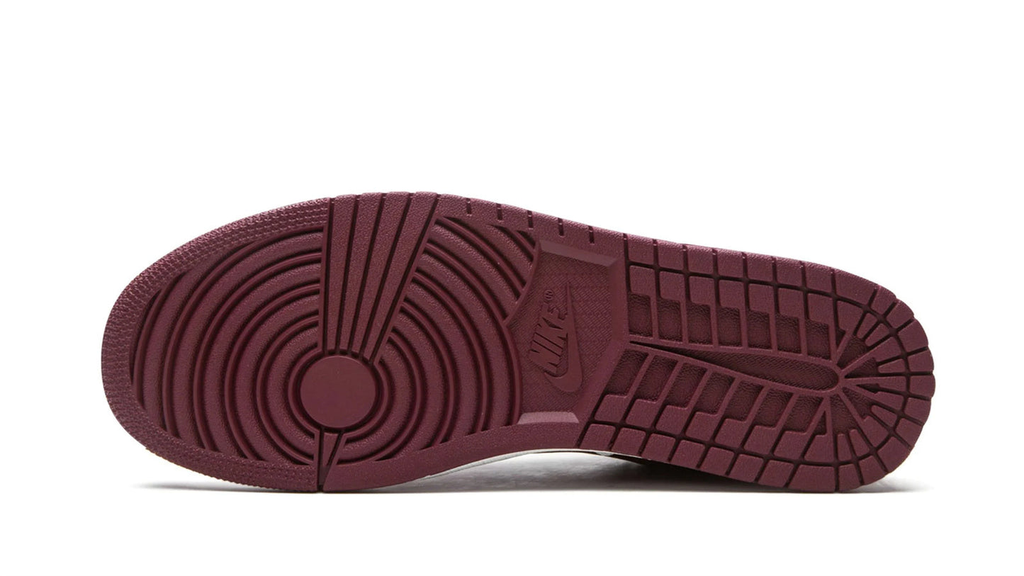 AIR JORDAN 1 LOW SE WMNS "Beetroot"