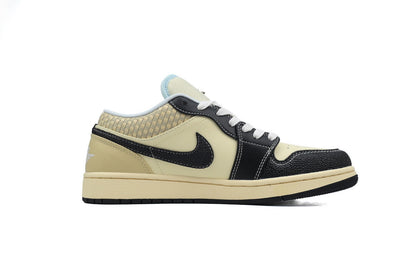 Air Jordan 1 Low SE 'Coconut Milk Black'