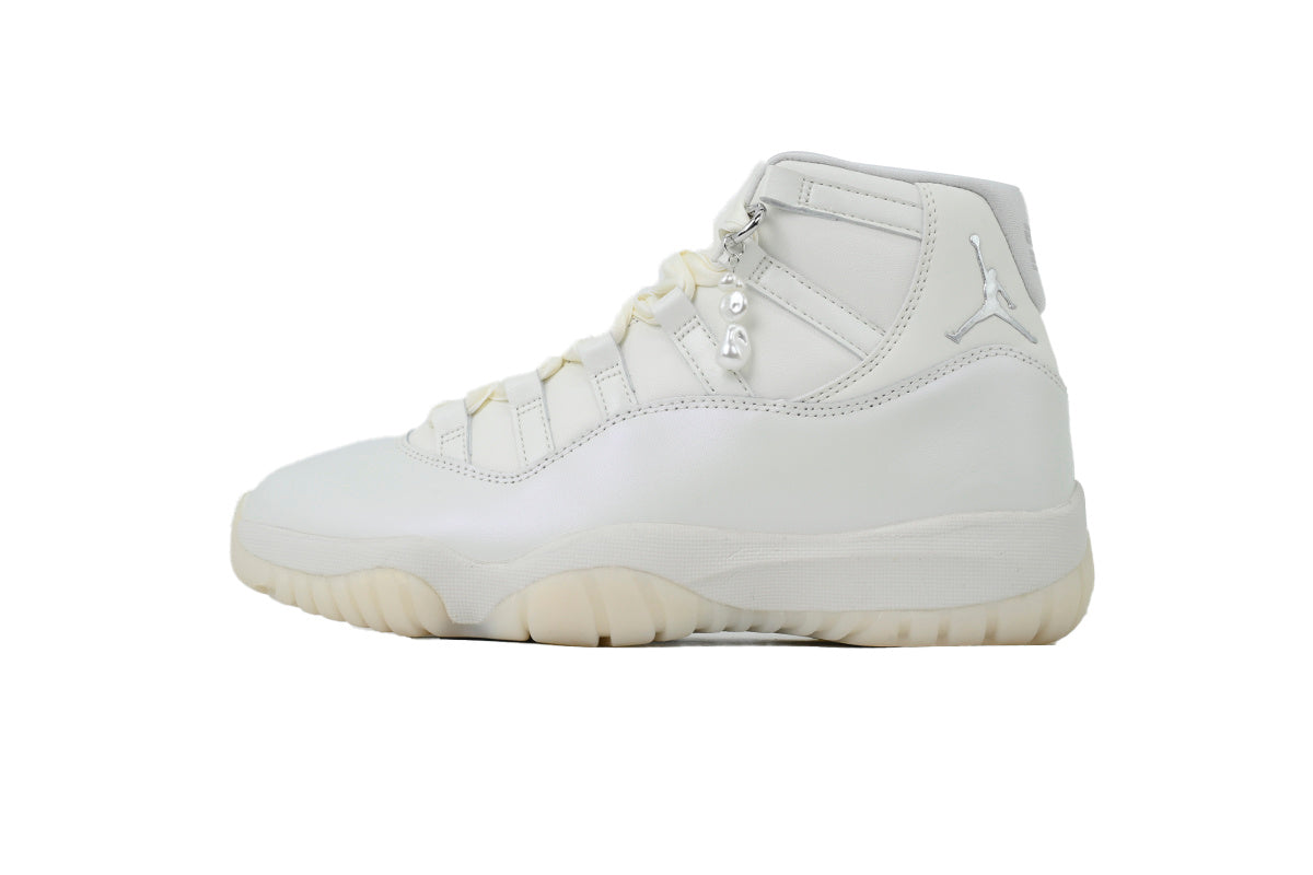 Wmns Air Jordan 11 Retro 'Pearl / Grand Finale'