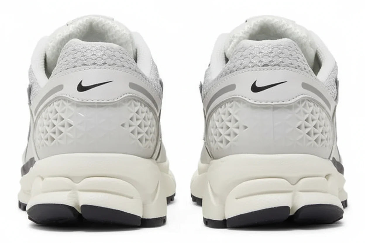 Wmns Air Zoom Vomero 5 'Photon Dust Metallic Silver'