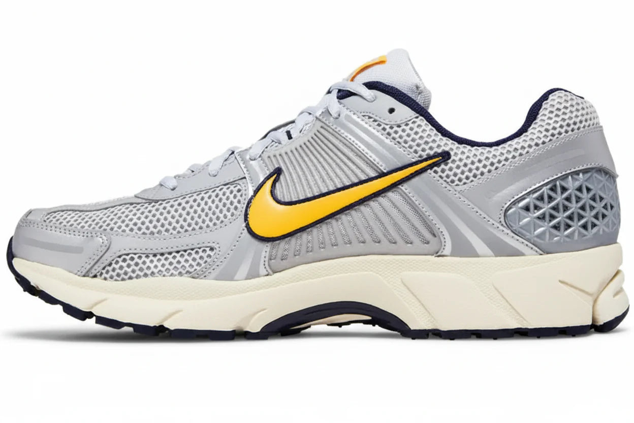 Air Zoom Vomero 5 'Platinum Laser Orange
