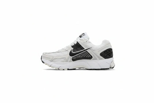 Air Zoom Vomero 5 'White Black'