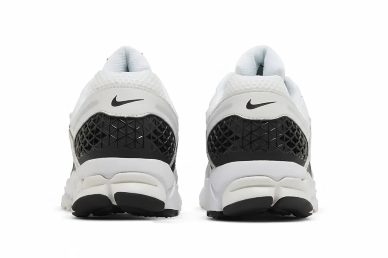 Air Zoom Vomero 5 'White Black'