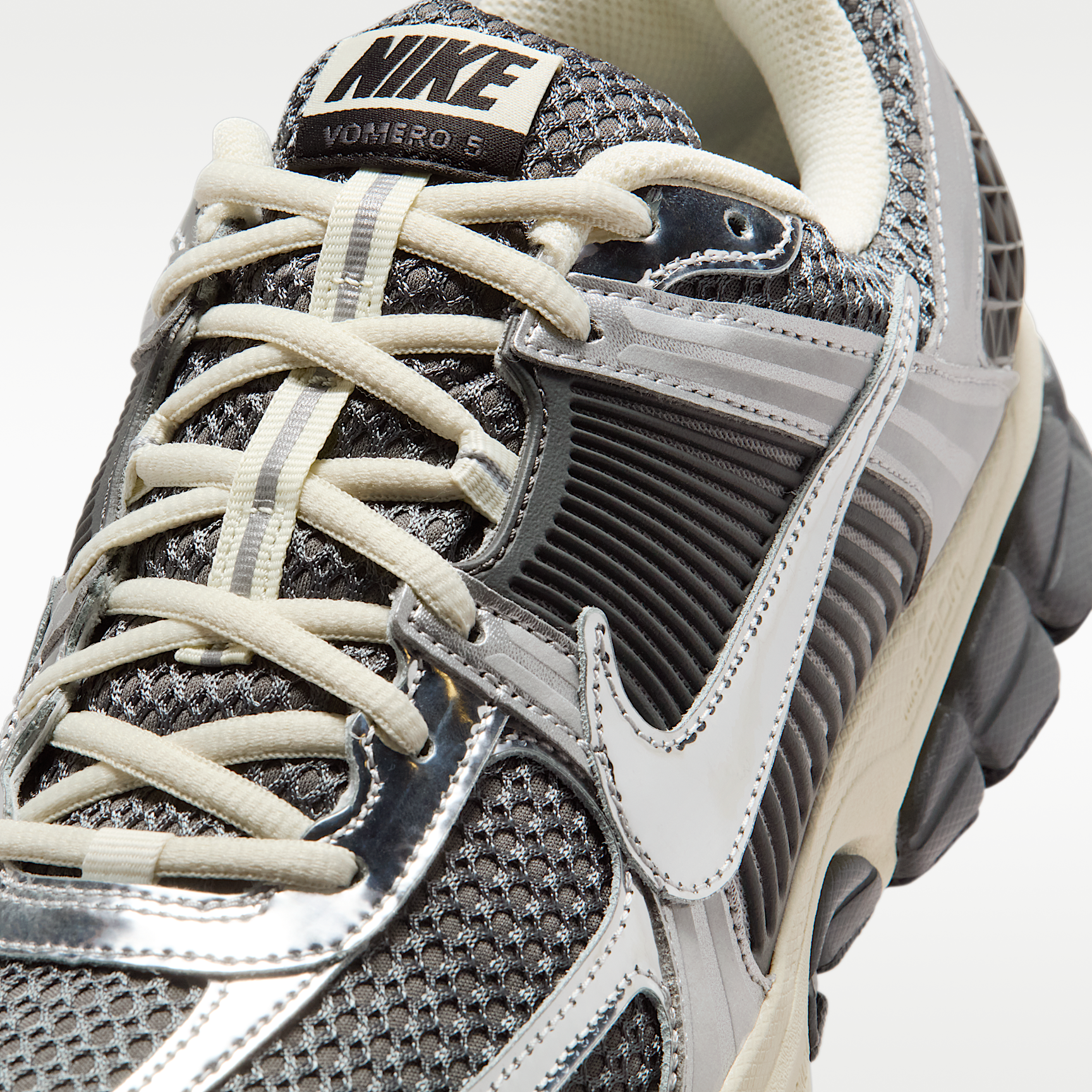 Nike Zoom Vomero 5