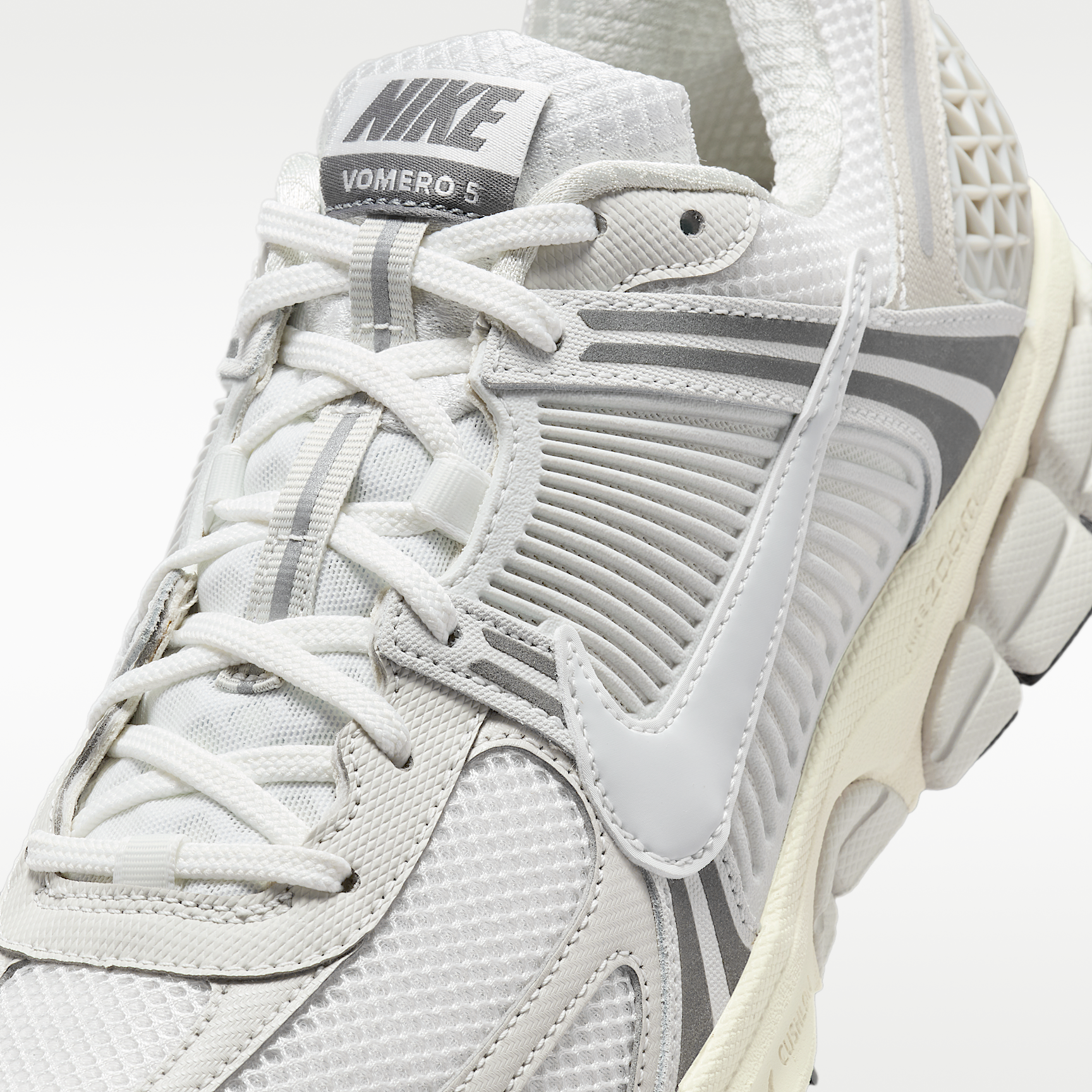 Nike Zoom Vomero 5 SE