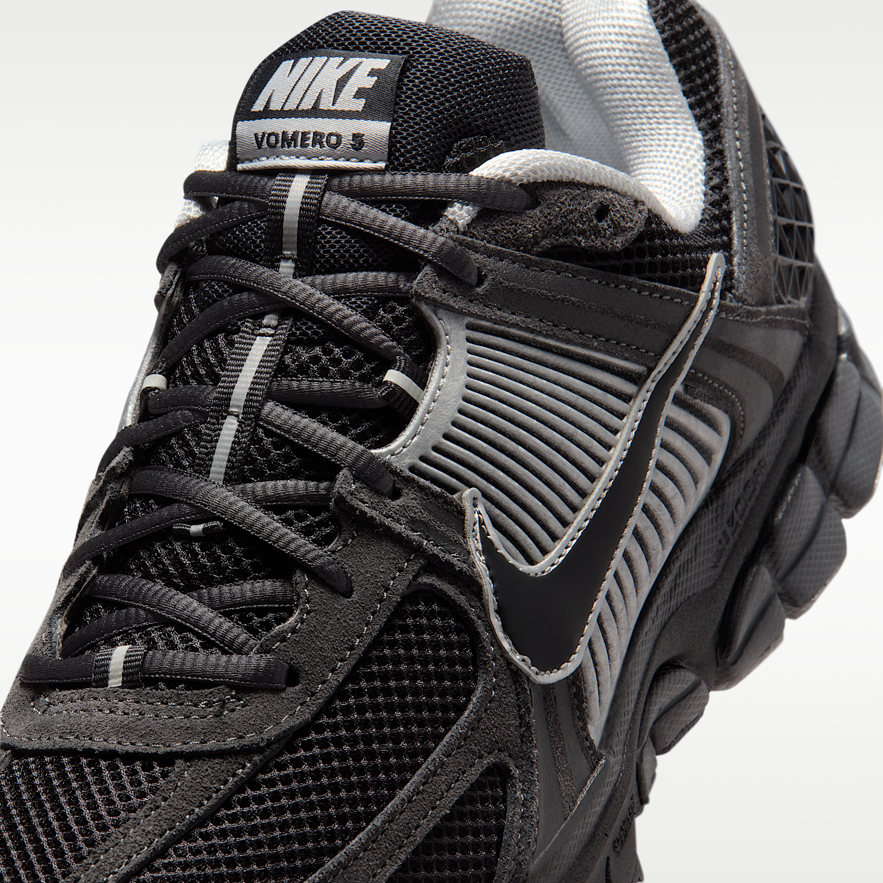 Nike Zoom Vomero 5