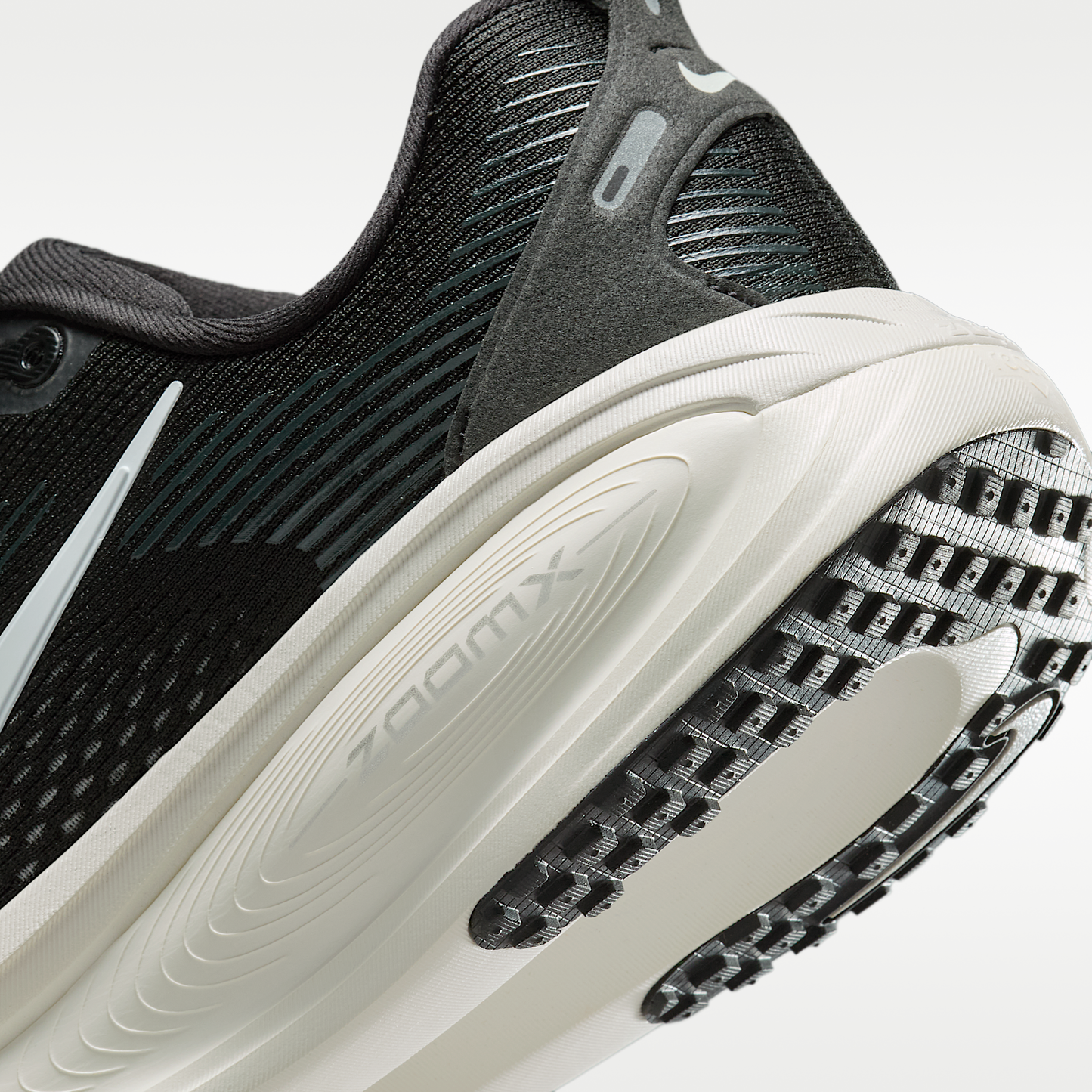 Nike Vomero 18