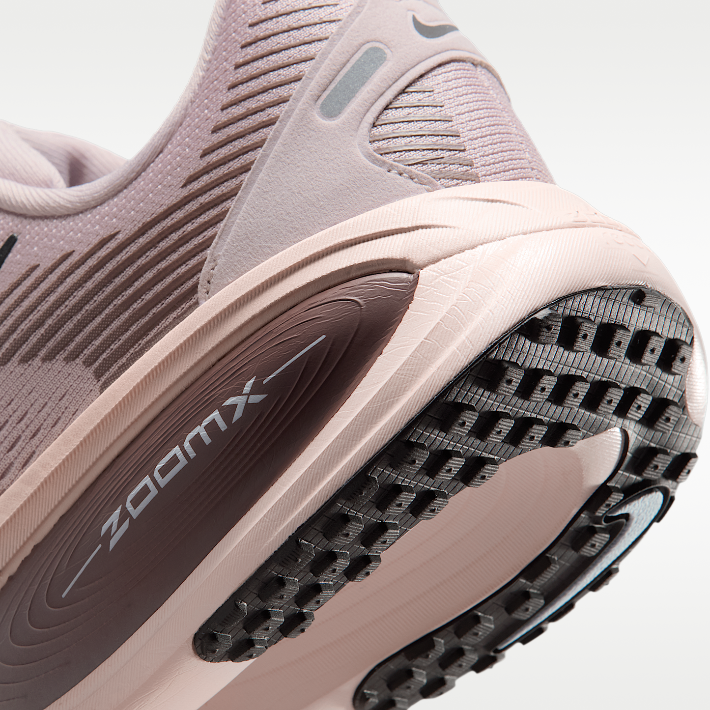 Nike Vomero 18