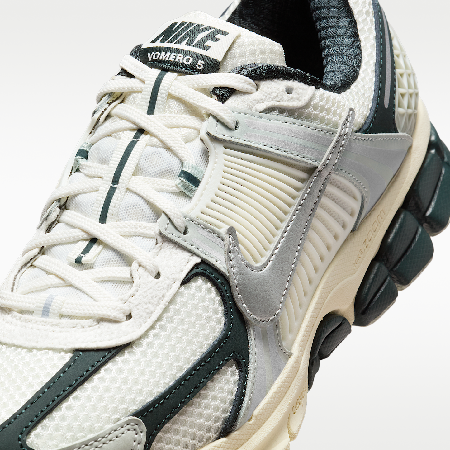 Nike Zoom Vomero 5