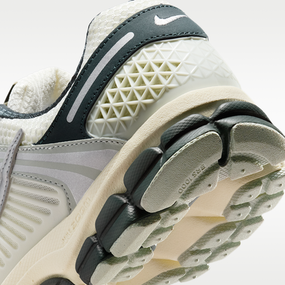 Nike Zoom Vomero 5