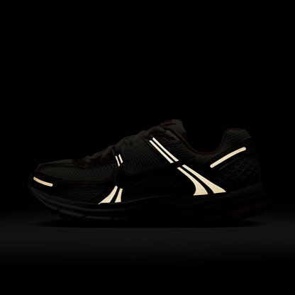 Nike Zoom Vomero 5 "Rose Gold"